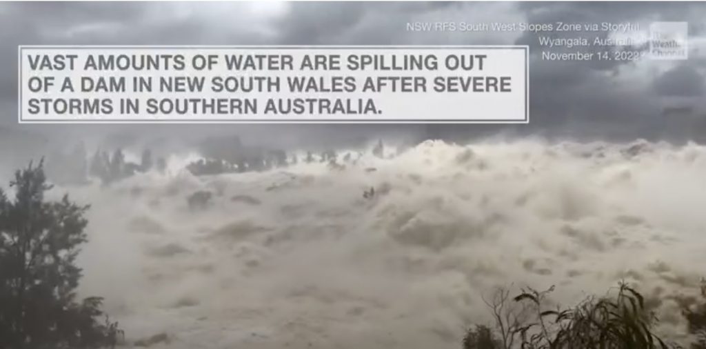 @weatherchannel: Wild footage shows billions of gallons of water being released from a dam in southern Australia after recent flooding: