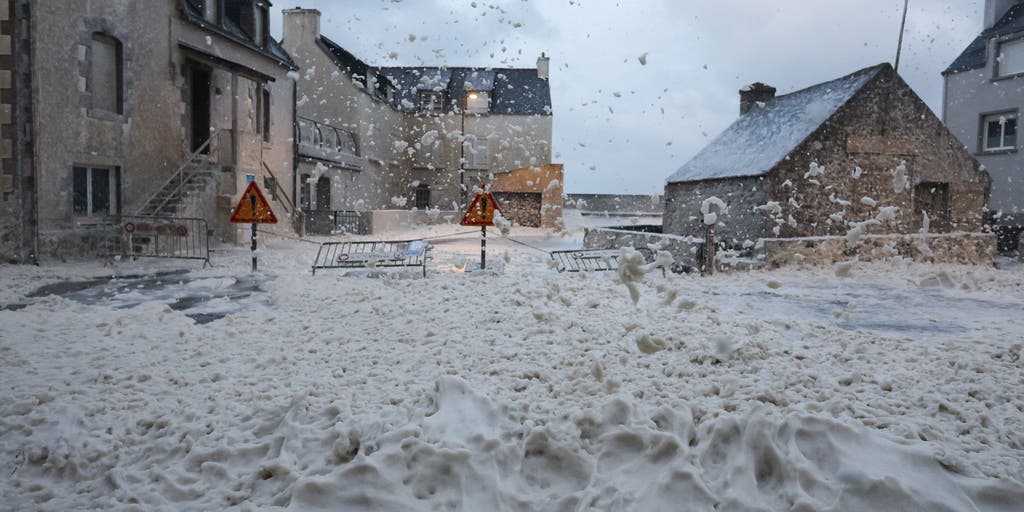 Bomb cyclone Storm Ciaran turns deadly as it slams England, France with hurricane-force wind Bomb cyclone Storm Ciaran turns deadly as it slams England, France with hurricane-force wind