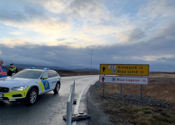 Iceland sees ‘significant likelihood’ of volcanic eruption amid thousands of earthquakes as residents flee