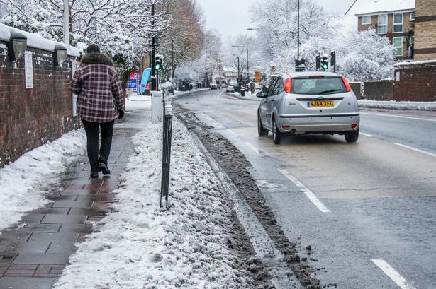 Met Office issues 8-hour London weather warning as UK temperatures to drop to minus 12C