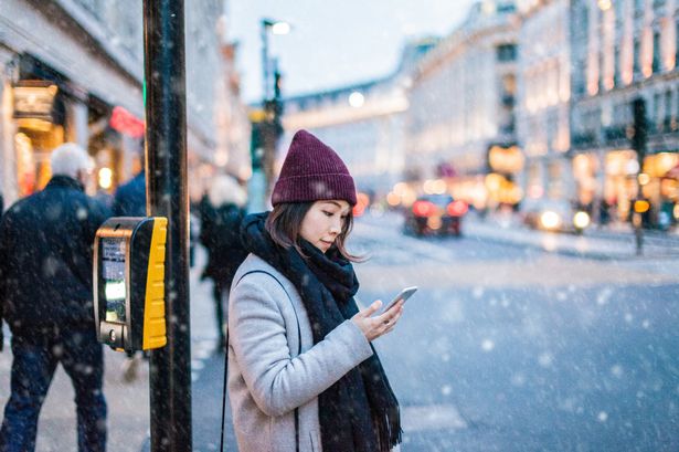 New weather map shows London covered in a thin blanket of snow within days of Christmas