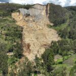 Satellite imagery shows landslide that is believed to have buried thousands in Papua New Guinea