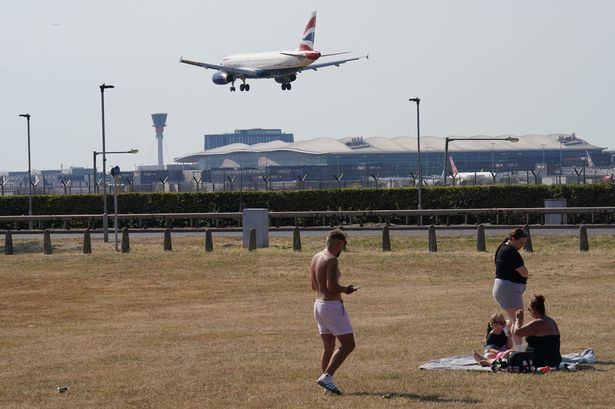 New London weather map turns yellow with 22C temperatures forecast