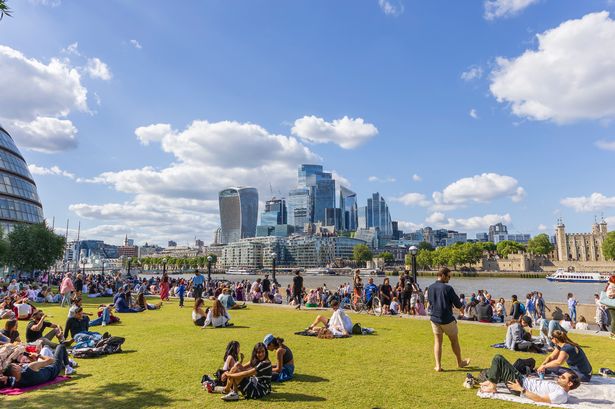 London weather hour by hour for 31C ‘hottest day of year’ set to be hotter than Lisbon and Ibiza