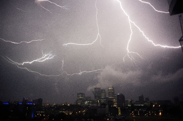 Yellow weather warning issued for London as thunderstorms set to roll in