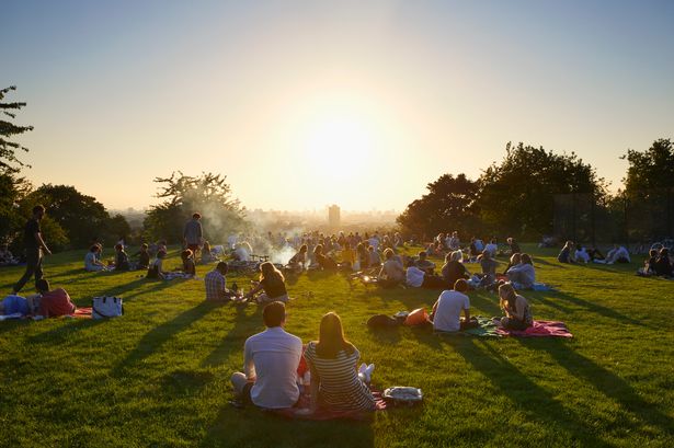 Met Office gives verdict on how much longer hot London weather will last