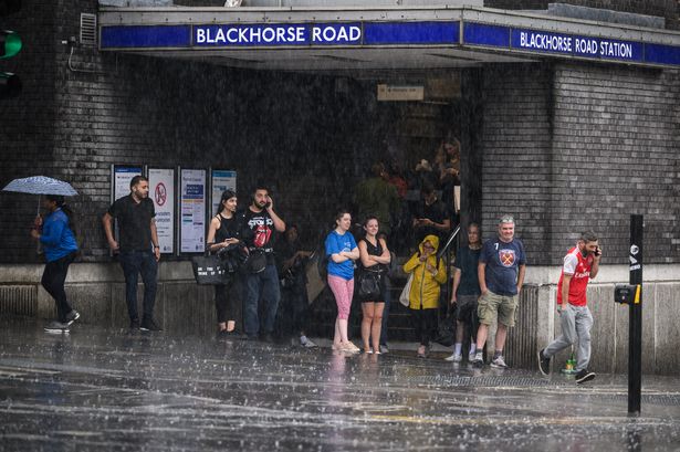 Met Office issues 12-hour rain weather warning for London with floods possible