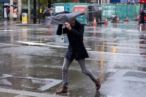 London weather live as Storm Bert to hit with 53mph winds and Met Office ‘multiple hazard’ warning