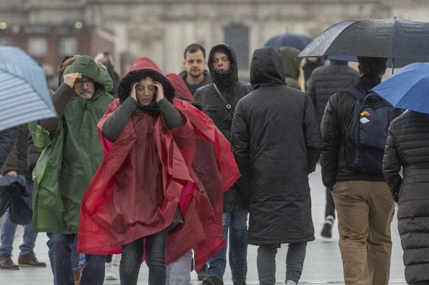 Met Office expert shares warning head of snow and frosty UK weather