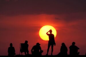 2025 will be one of three warmest years on record, says Met Office