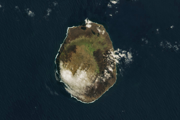 Large Fire Footprint on Faraway Amsterdam Island