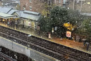 New London snow map shows the exact time a flurry is forecast to hit