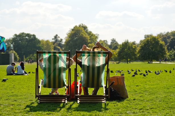 London set to bask in hottest temperatures of year this weekend before mercury plummets