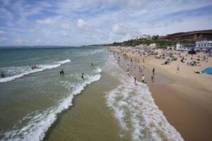 Amber heat health alert London to come into force as 30C temperatures forecast
