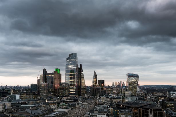 Forecasters predict exact day London to be battered with thunderstorm