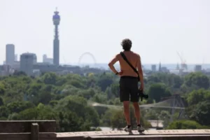 London heatwave confirmed by Met Office as temperatures set to soar to 30C