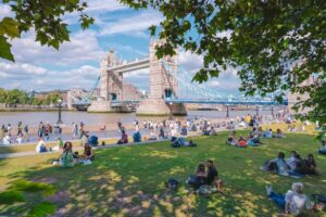 When heavy rain and thunderstorms in London will end before a week of beaming sunshine