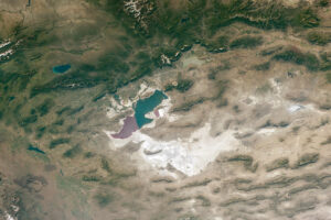 Sweeping Vistas Above the Great Salt Lake