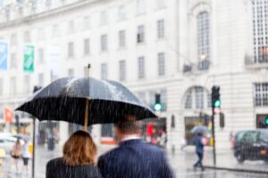 How long does heavy rain and 48mph wind warning in London last for tomorrow?