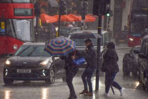 Latest London weather forecast shows 10 days of rain