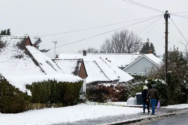 Met Office verdict on UK snow warning as temperatures to plummet to -7°C