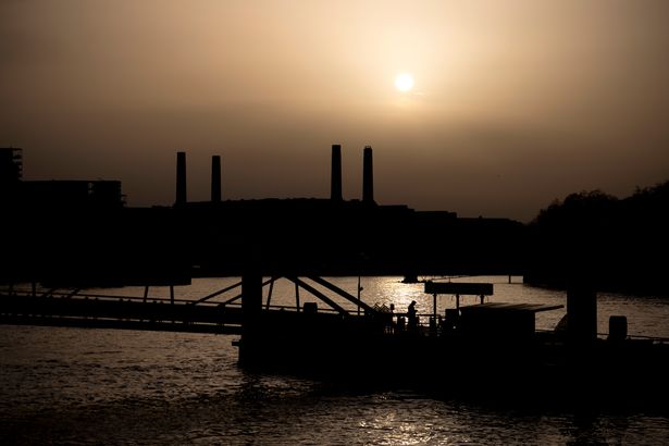 High pollution alert issued in London as Saharan dust covers city