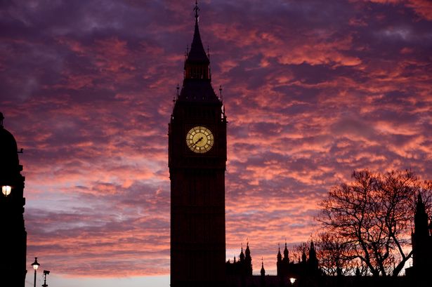 London weather hour-by-hour forecast for hottest day of the year as Saharan dust set to hit