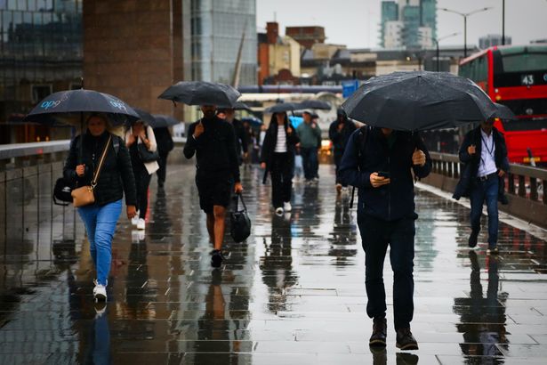 London weather to see 9 days straight of rain