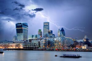 London thunderstorms exact date in new bank holiday weather verdict after 25C sunshine