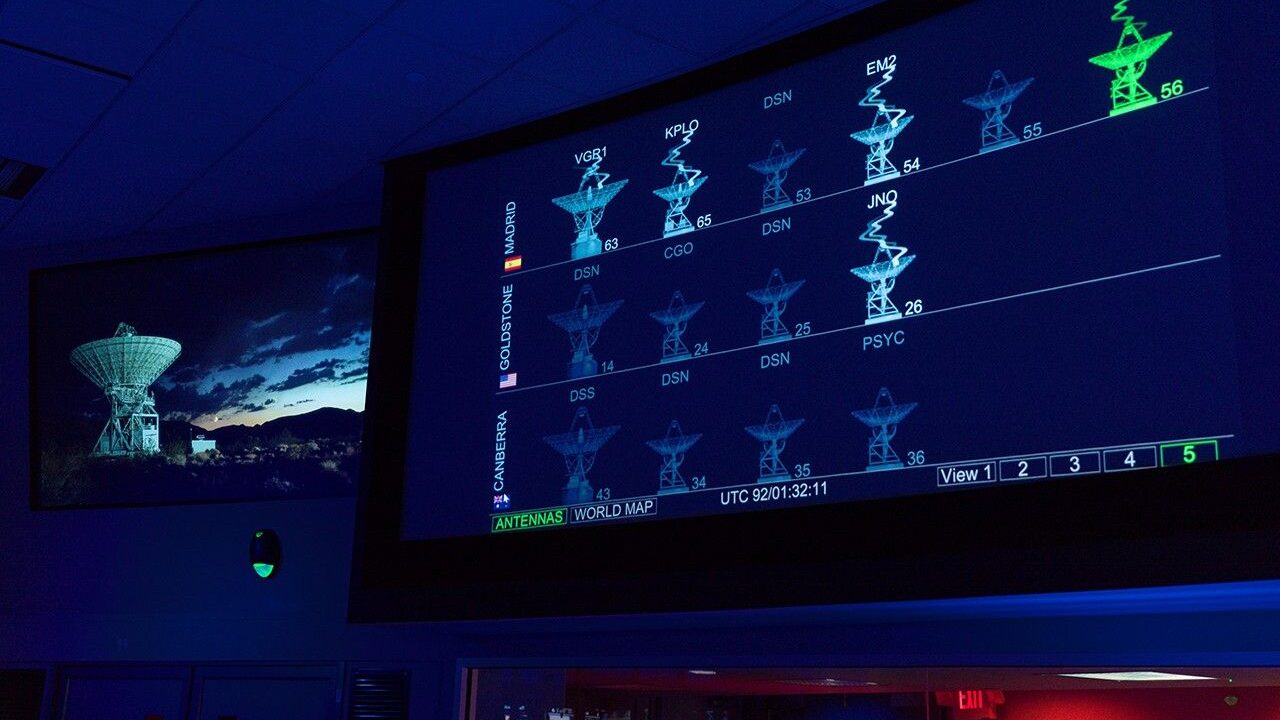 The Deep Space Network Acquires Artemis II Signal