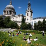 London weather map turns red as 26C to hit during 7 days of sunshine