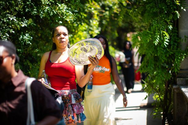 Hottest May day record broken as London area hits 33.5C