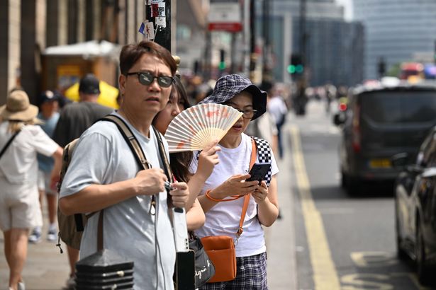London heatwave verdict as temperatures set to soar during bank holiday weekend