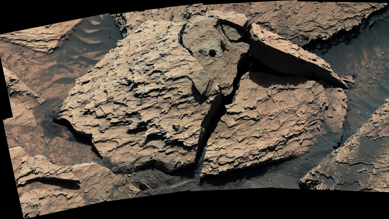 NASA’s Curiosity Takes Close Look at Rock That Got Stuck on Drill