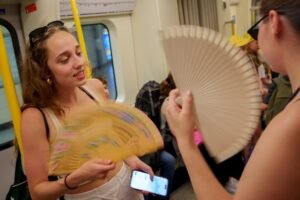 Met Office red warning for extreme 38C heatwave extended – full list of places hit
